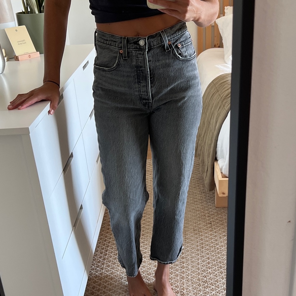Ribcage Straight Ankle Black Jeans